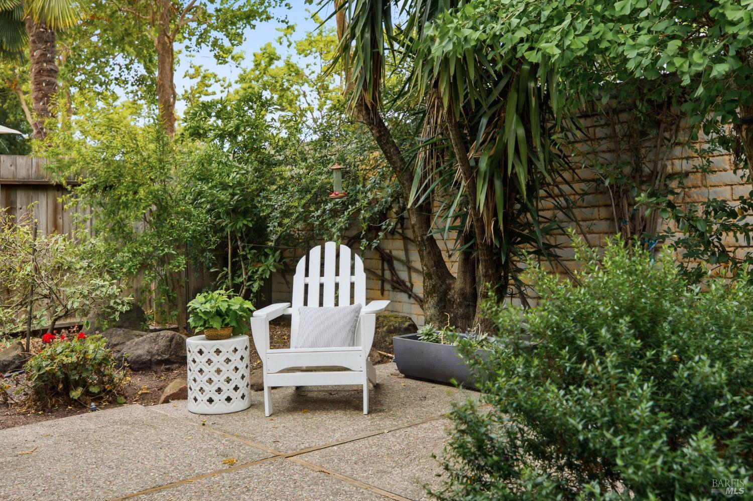 903 Hacienda Circle Rohnert Park CA 94928