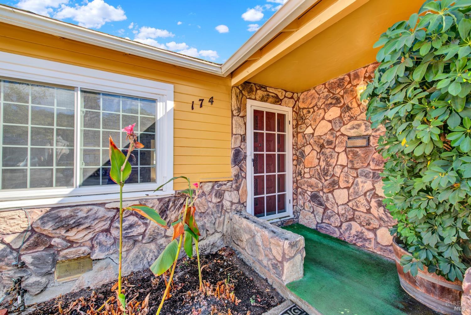174 Homewood Avenue Napa CA 94558