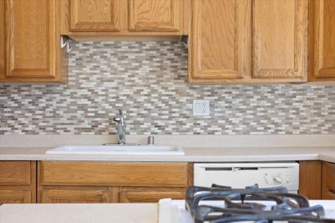 752 Lindsay Avenue Rohnert Park CA 94928