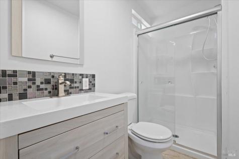 752 Lindsay Avenue Rohnert Park CA 94928
