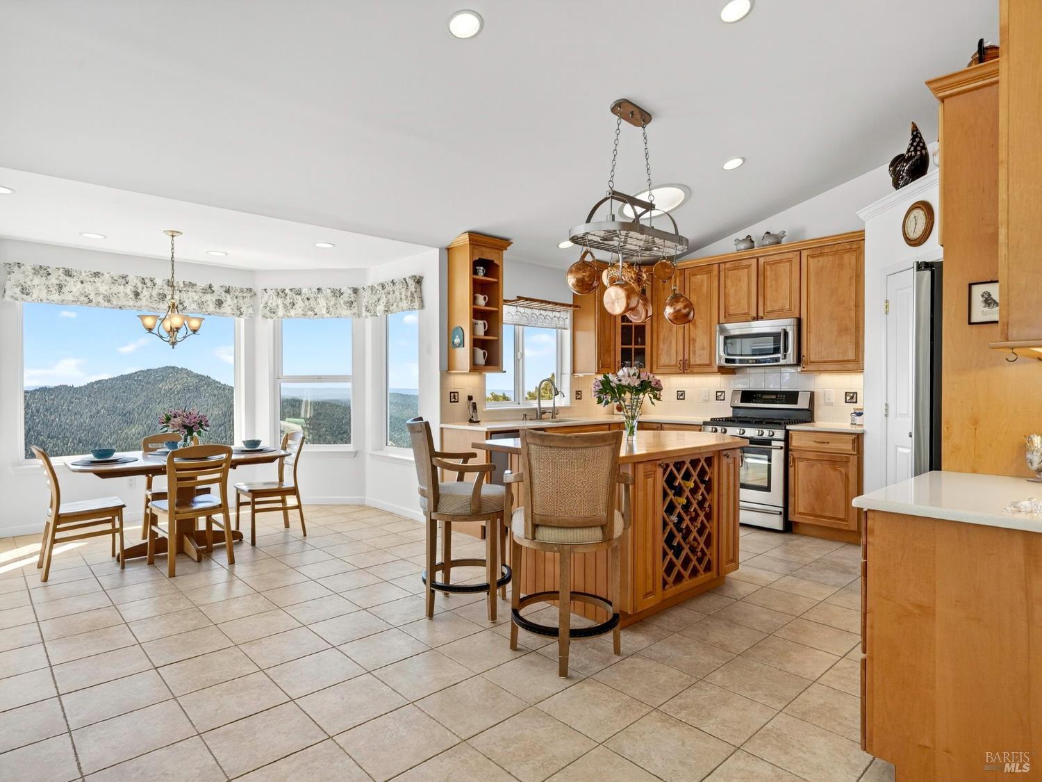 5650 High Point Road Willits CA 95490
