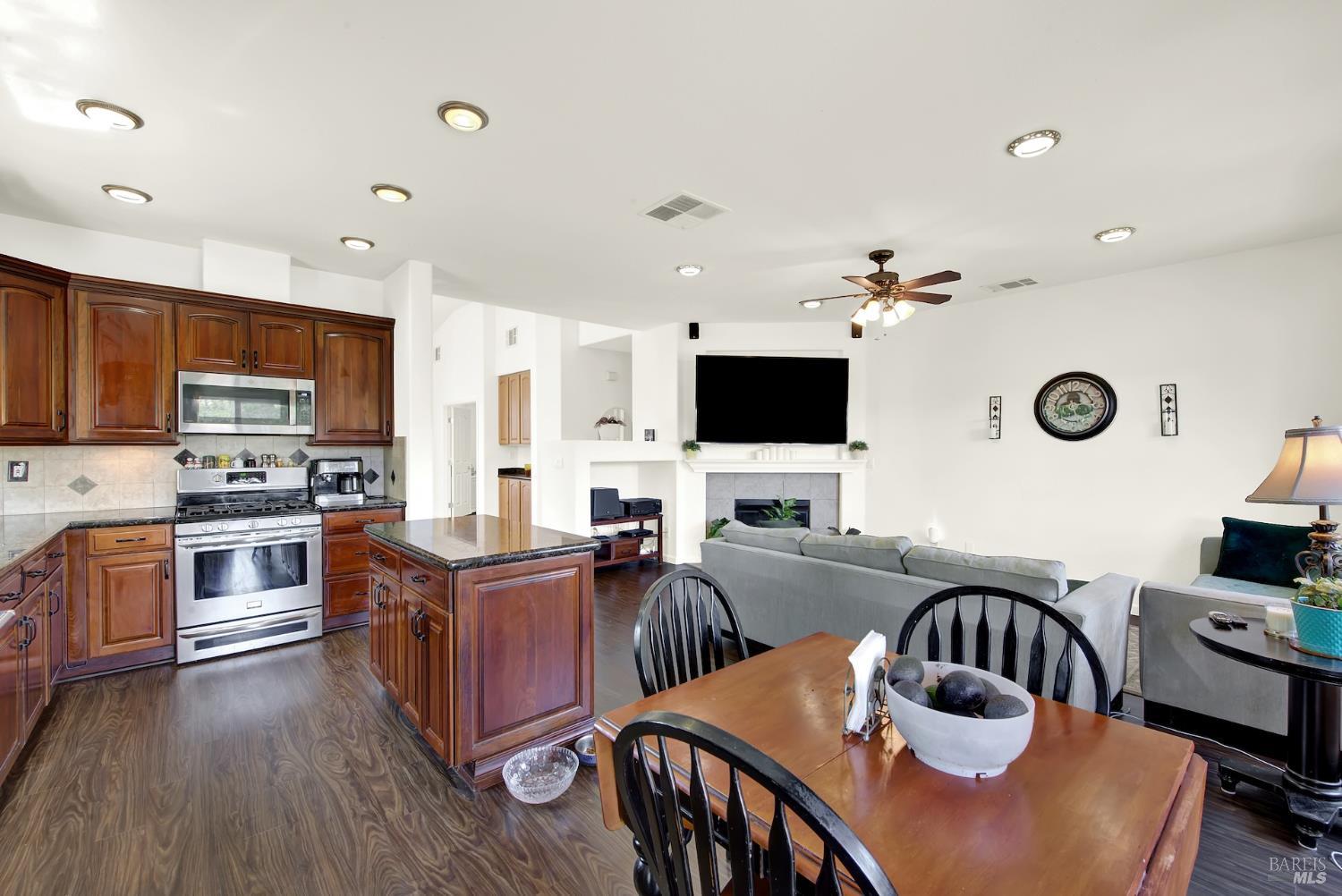 6272 Pebble Beach Drive Vallejo CA 94591
