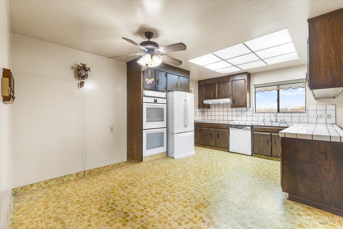 2062 Woolsey Road Fulton CA 95439