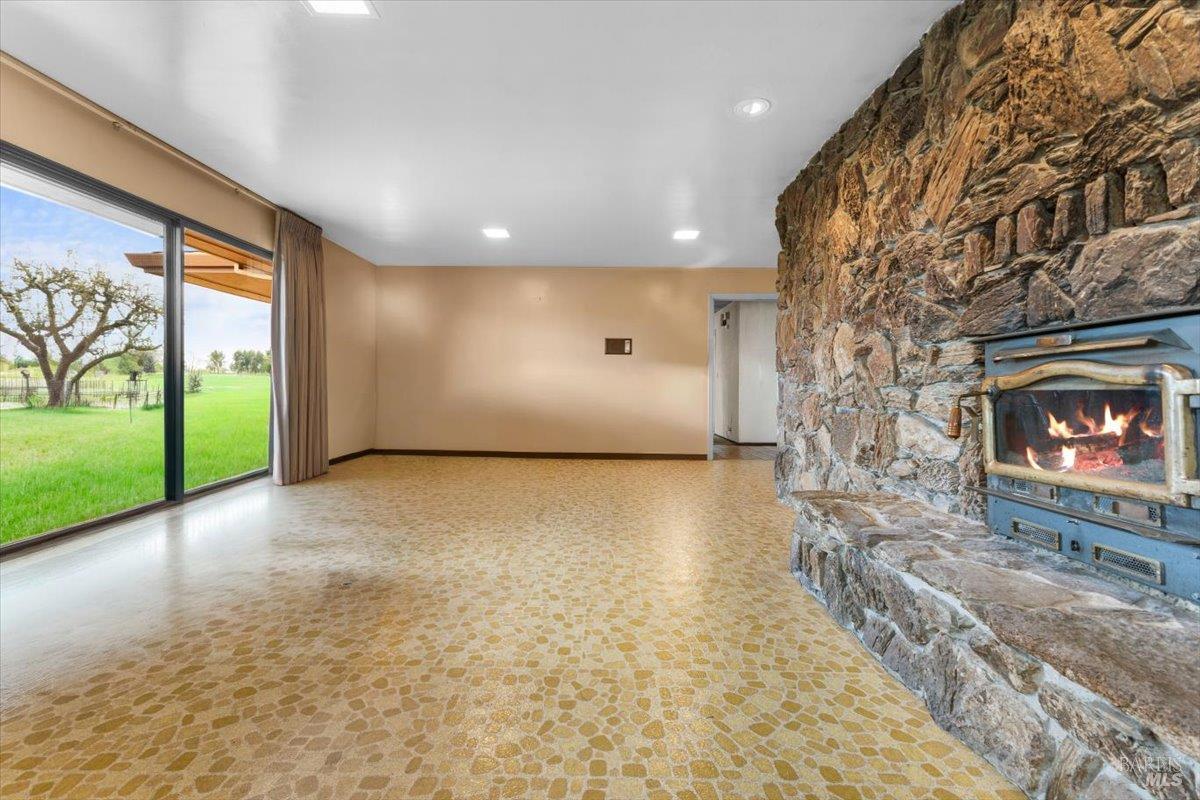 2062 Woolsey Road Fulton CA 95439