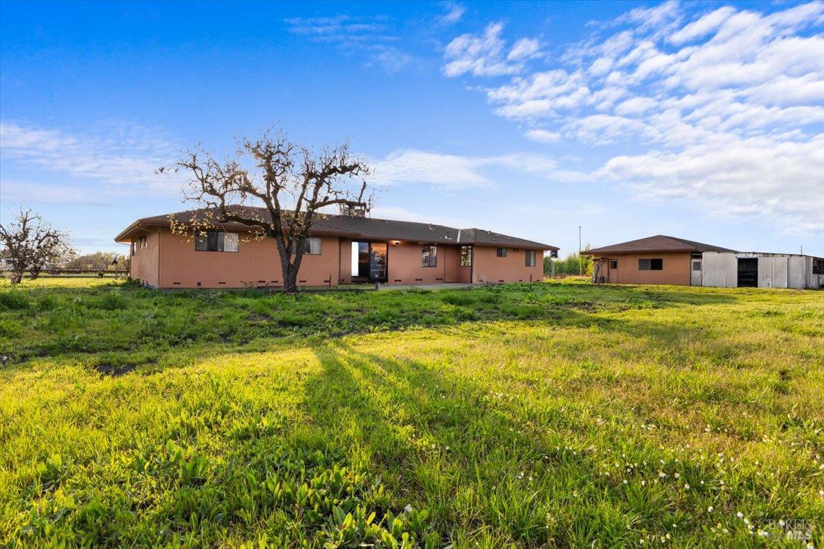 2062 Woolsey Road Fulton CA 95439
