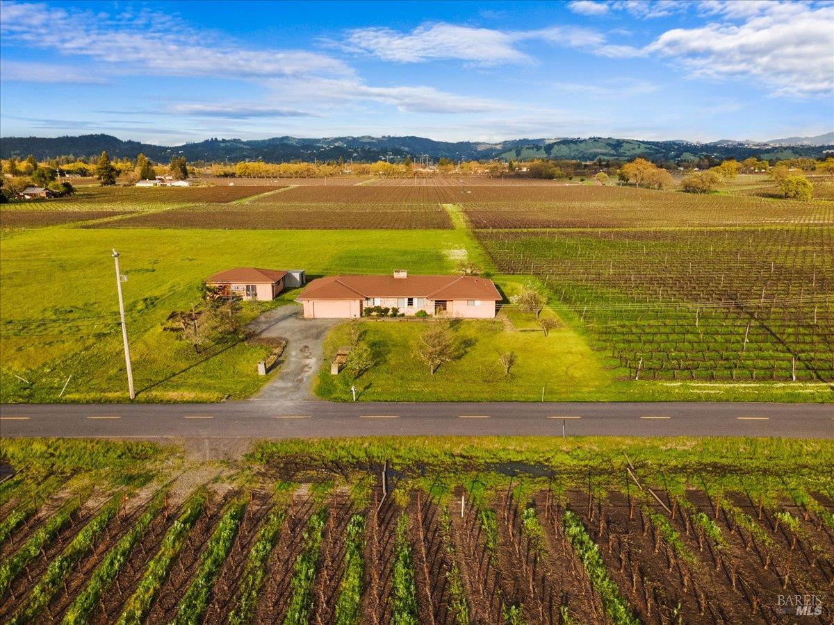 2062 Woolsey Road Fulton CA 95439