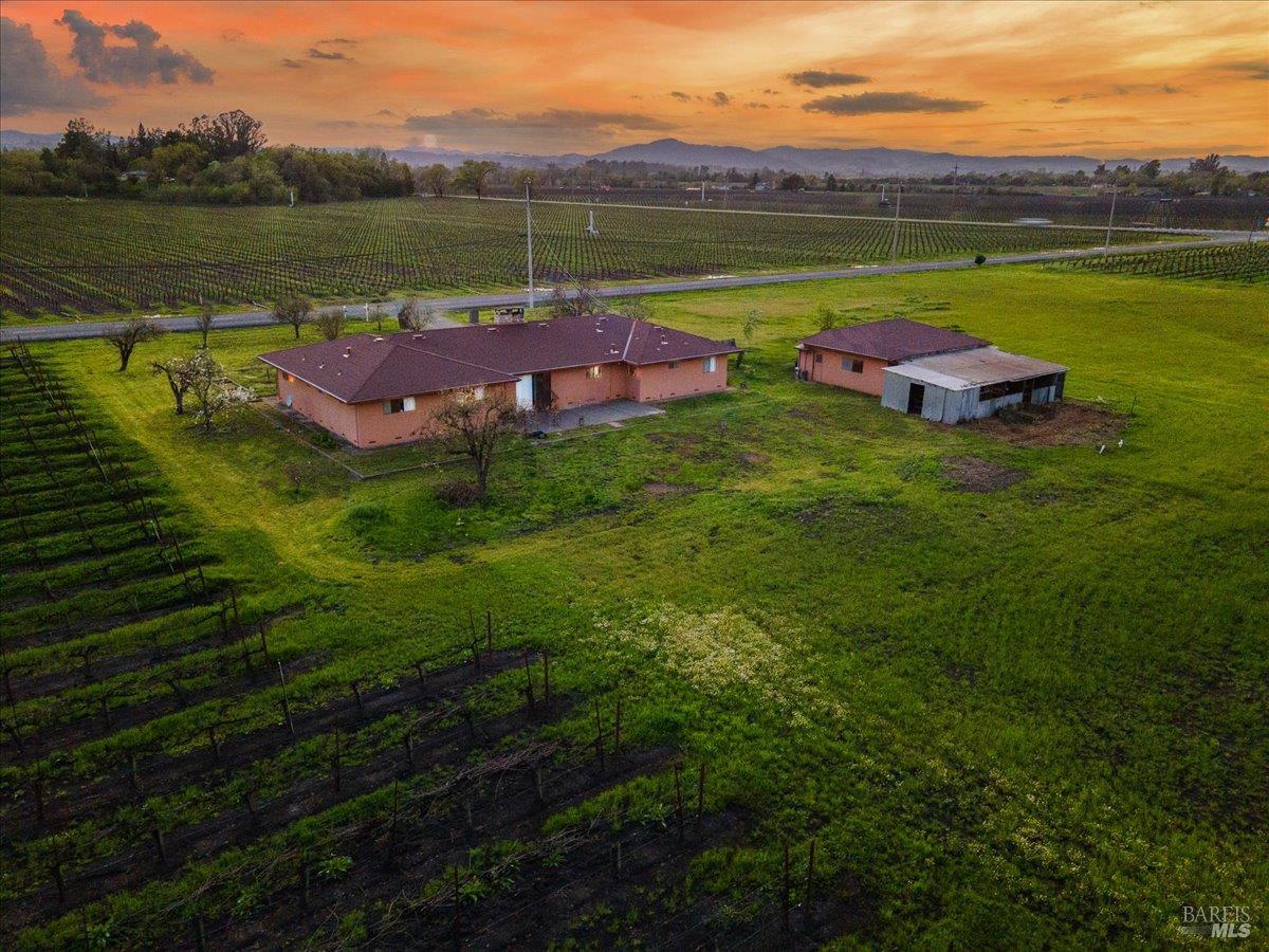 2062 Woolsey Road Fulton CA 95439
