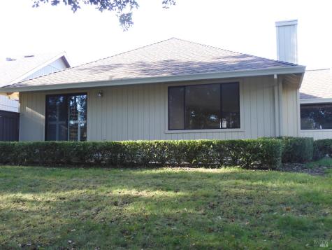 356 Singing Brook Circle Santa Rosa CA 95409