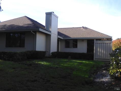 356 Singing Brook Circle Santa Rosa CA 95409