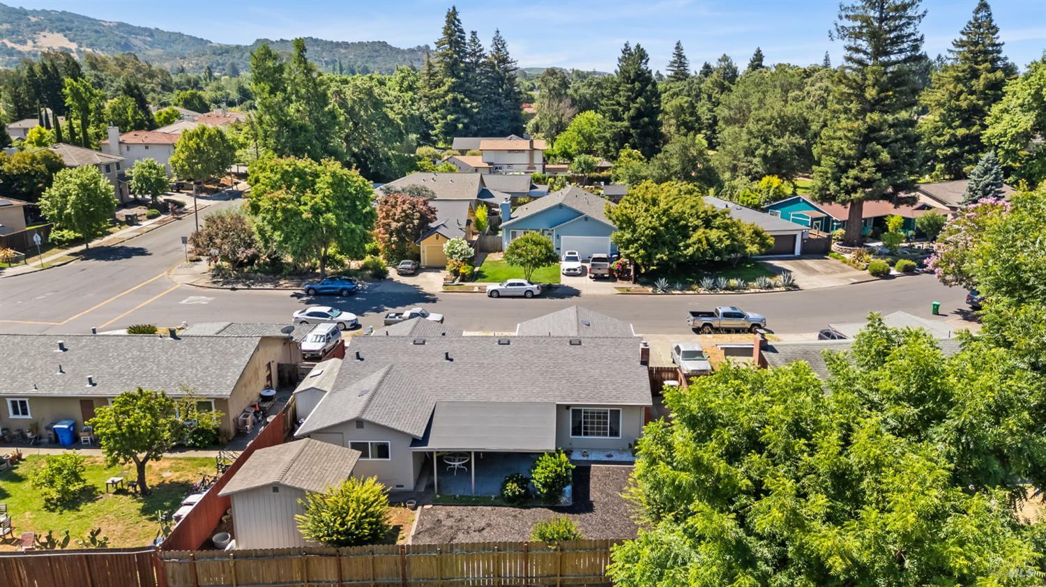 1172 Cayetano Drive Napa CA 94559