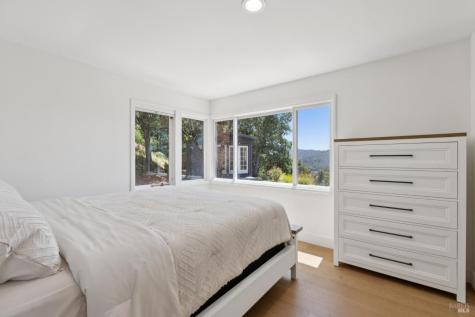 25 Brushwood Lane Greenbrae CA 94904
