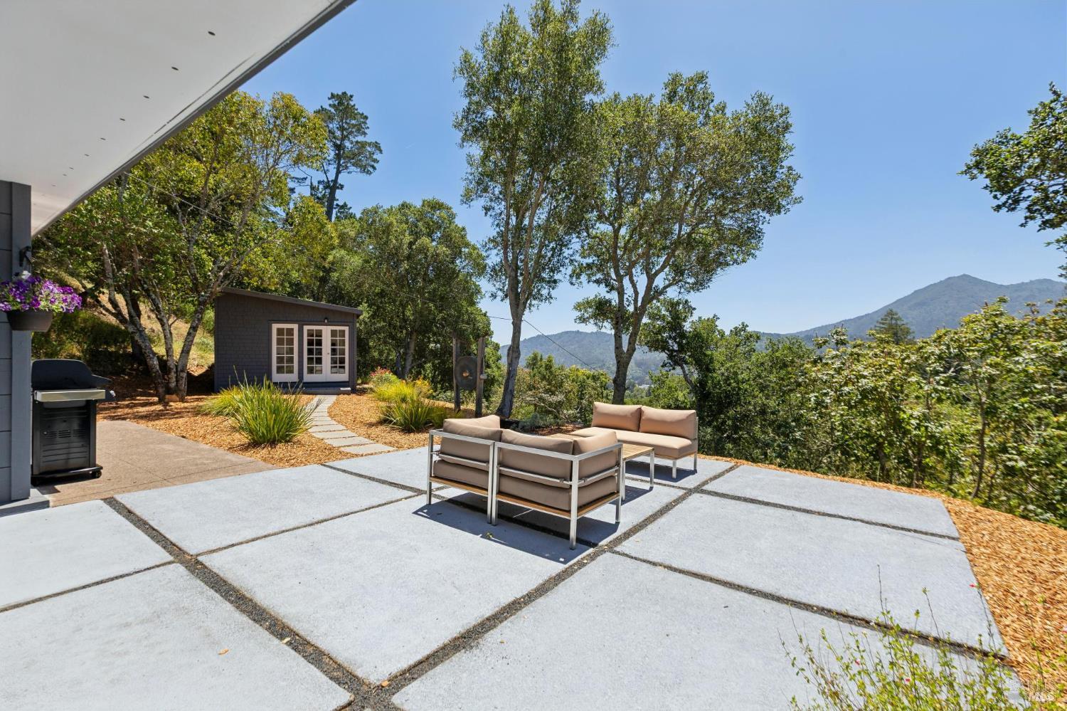 25 Brushwood Lane Greenbrae CA 94904