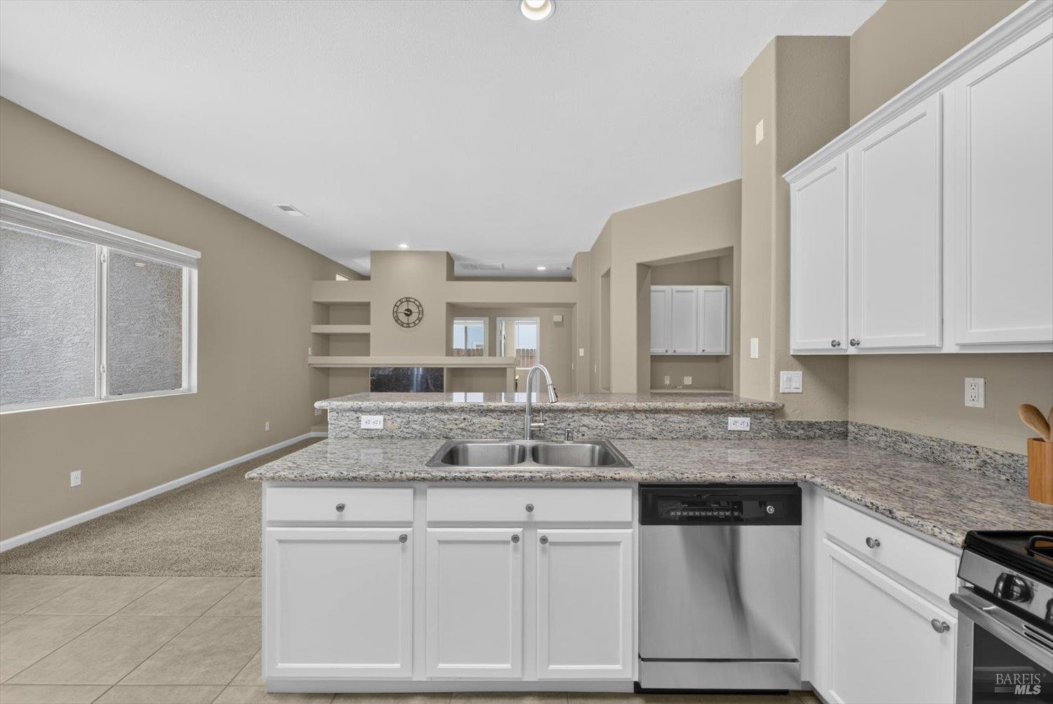 625 Blossom Oak Court Vacaville CA 95688
