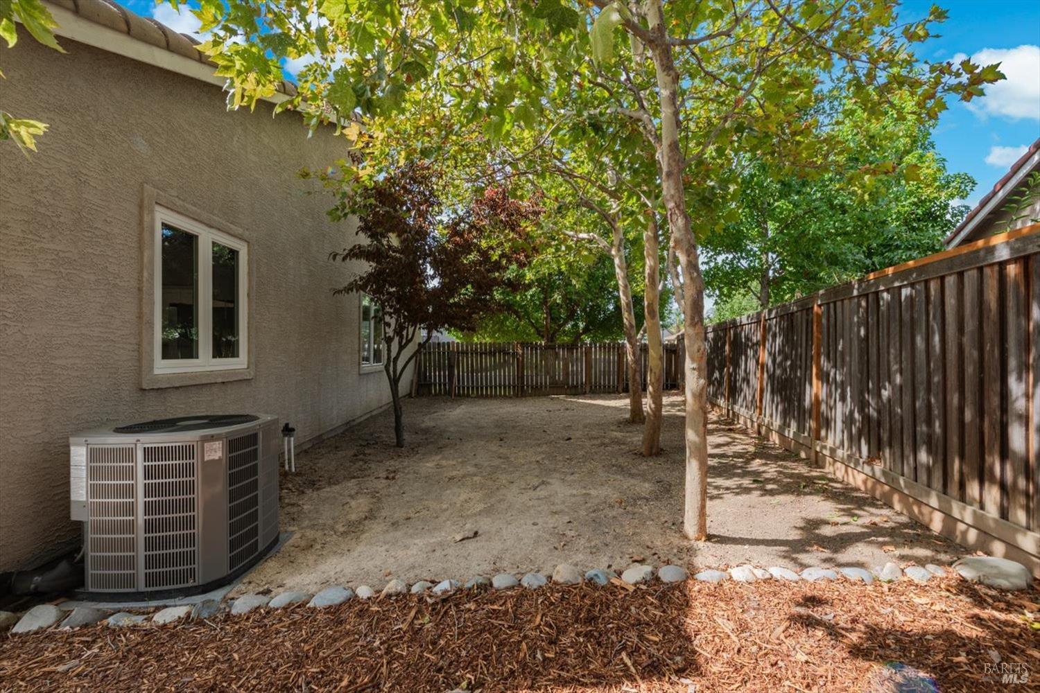 625 Blossom Oak Court Vacaville CA 95688