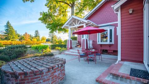 4605 Gravenstein Highway N Sebastopol CA 95472