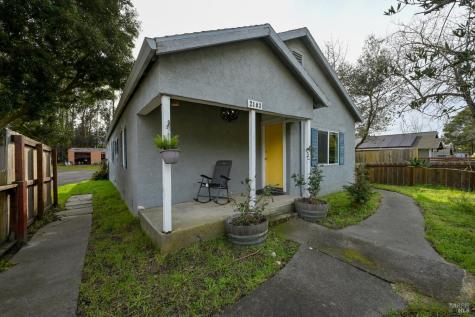 2103 Bodega Avenue Petaluma CA 94952