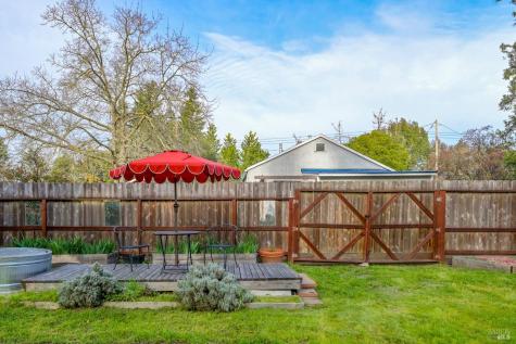 2103 Bodega Avenue Petaluma CA 94952