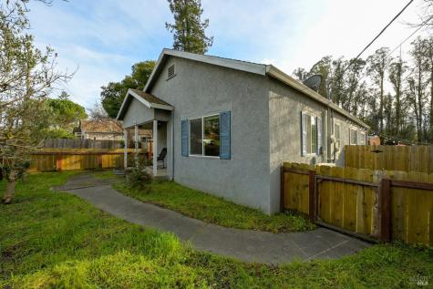2103 Bodega Avenue Petaluma CA 94952