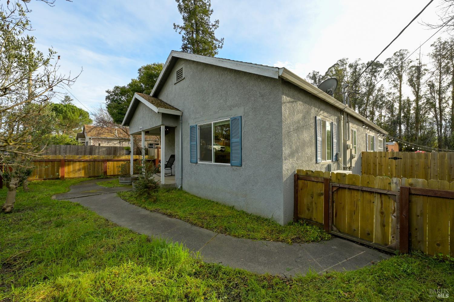 2103 Bodega Avenue Petaluma CA 94952
