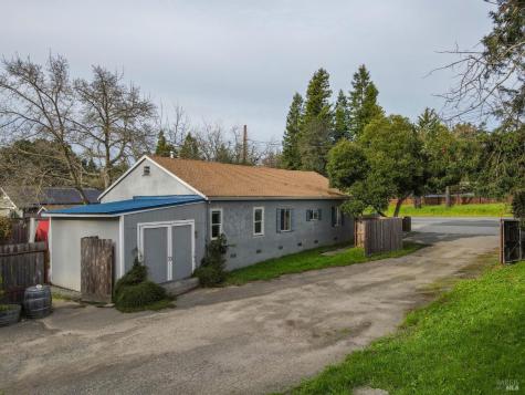 2103 Bodega Avenue Petaluma CA 94952