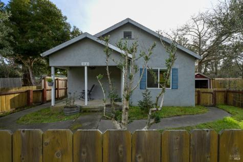 2103 Bodega Avenue Petaluma CA 94952
