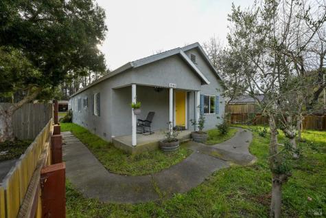 2103 Bodega Avenue Petaluma CA 94952
