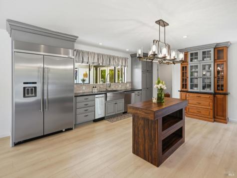 14 Villa Place Novato CA 94945