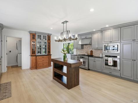 14 Villa Place Novato CA 94945