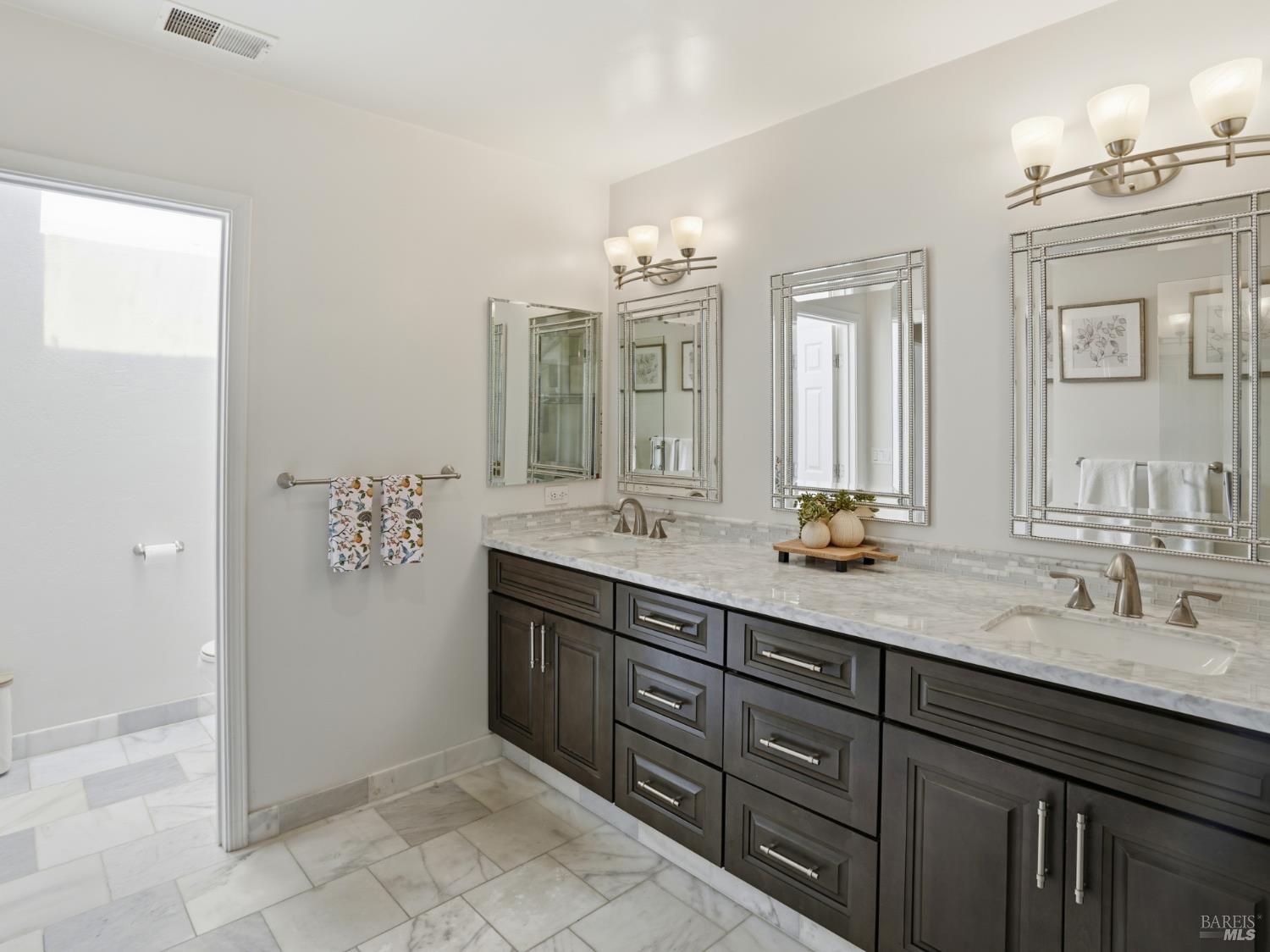 14 Villa Place Novato CA 94945