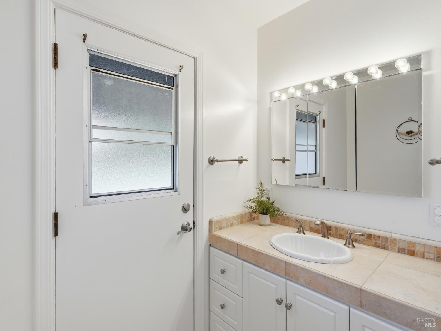 14 Villa Place Novato CA 94945