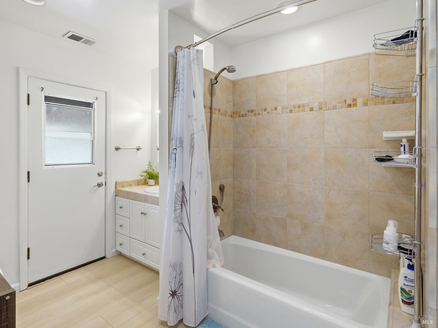 14 Villa Place Novato CA 94945
