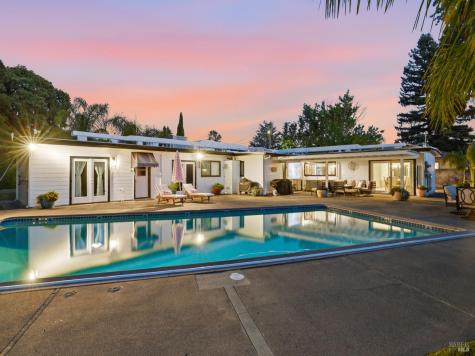 14 Villa Place Novato CA 94945