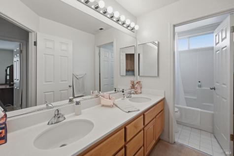 1925 Blue Sky Lane Santa Rosa CA 95407