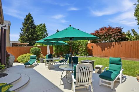 1925 Blue Sky Lane Santa Rosa CA 95407