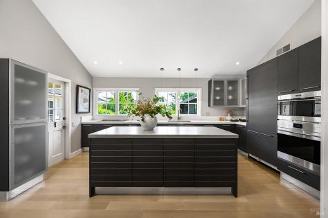 33 Rancheria Road Kentfield CA 94904