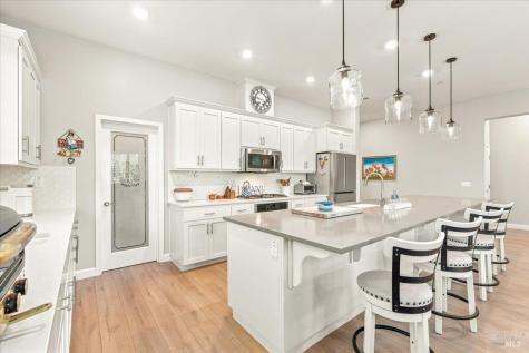 1604 Wildflower Way Rohnert Park CA 94928