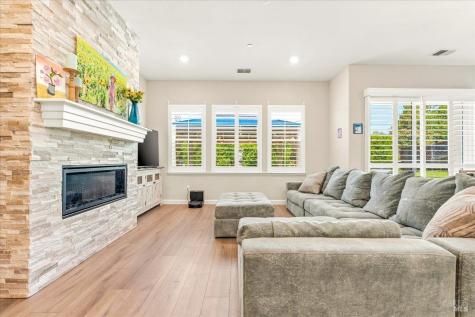 1604 Wildflower Way Rohnert Park CA 94928