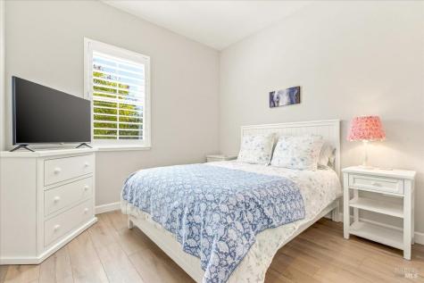 1604 Wildflower Way Rohnert Park CA 94928