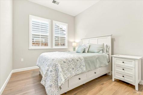 1604 Wildflower Way Rohnert Park CA 94928
