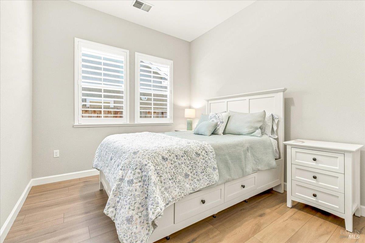 1604 Wildflower Way Rohnert Park CA 94928