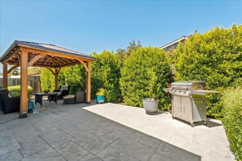 1604 Wildflower Way Rohnert Park CA 94928
