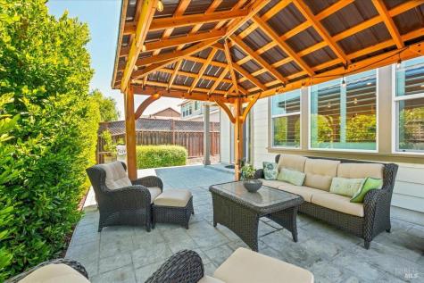 1604 Wildflower Way Rohnert Park CA 94928