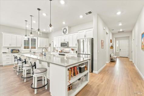 1604 Wildflower Way Rohnert Park CA 94928