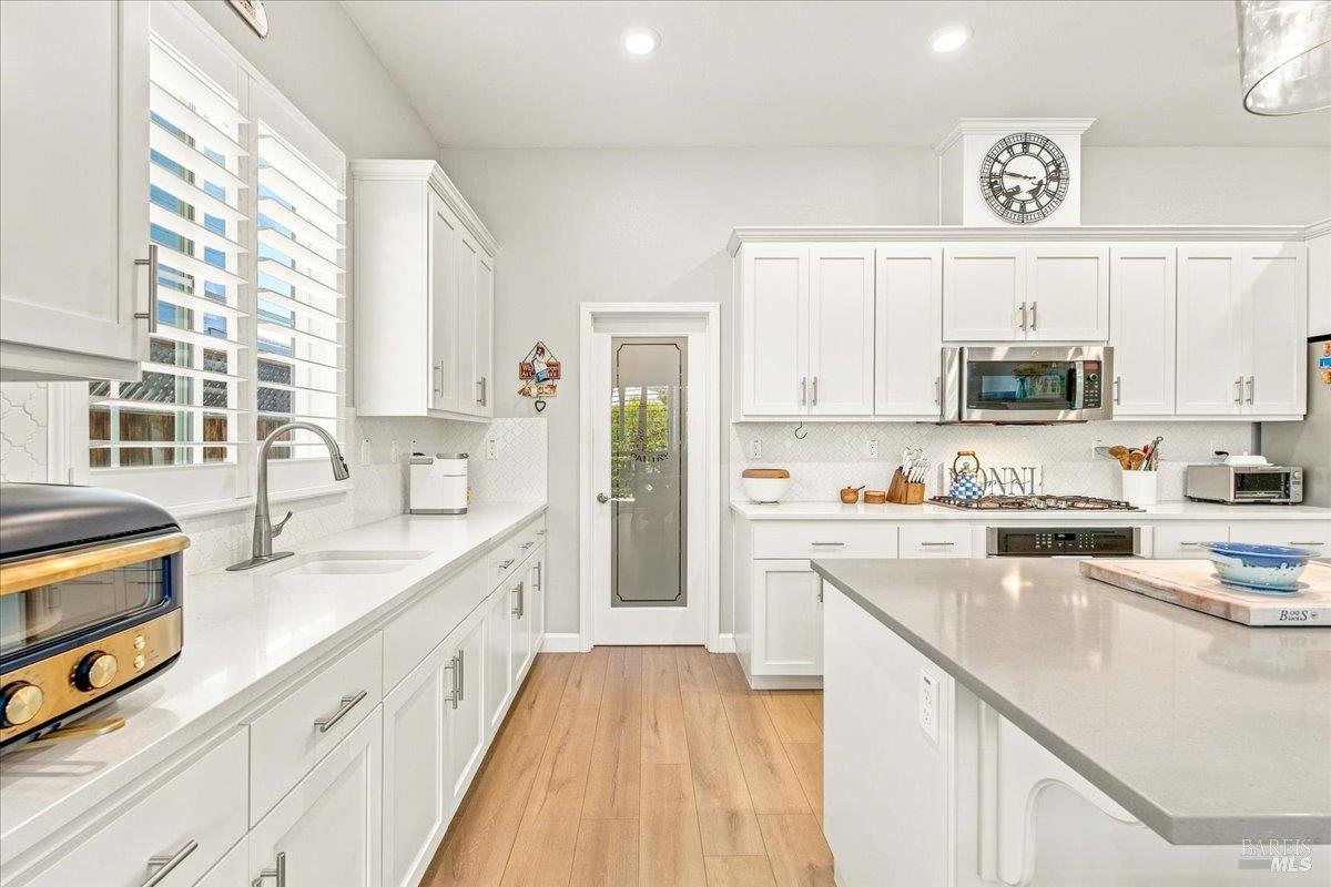 1604 Wildflower Way Rohnert Park CA 94928