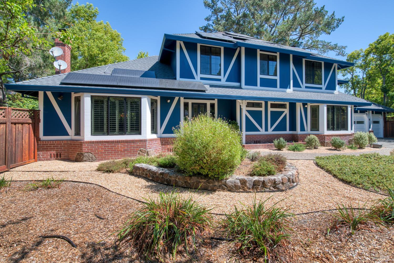 8 Racquet Court Novato CA 94947