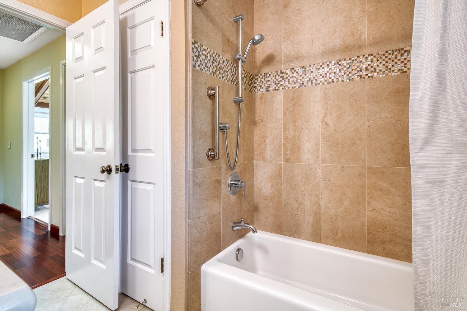 8 Racquet Court Novato CA 94947