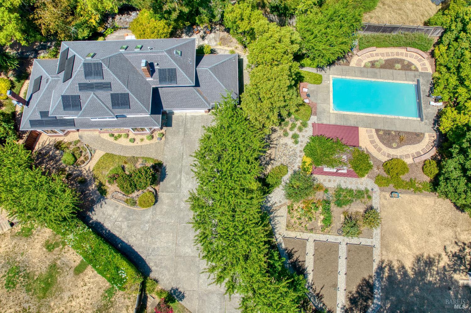 8 Racquet Court Novato CA 94947