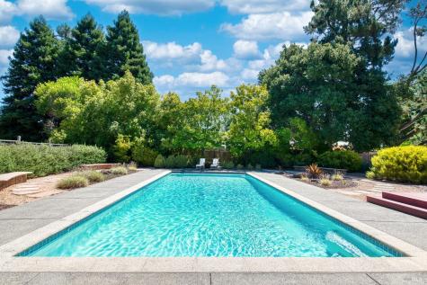8 Racquet Court Novato CA 94947