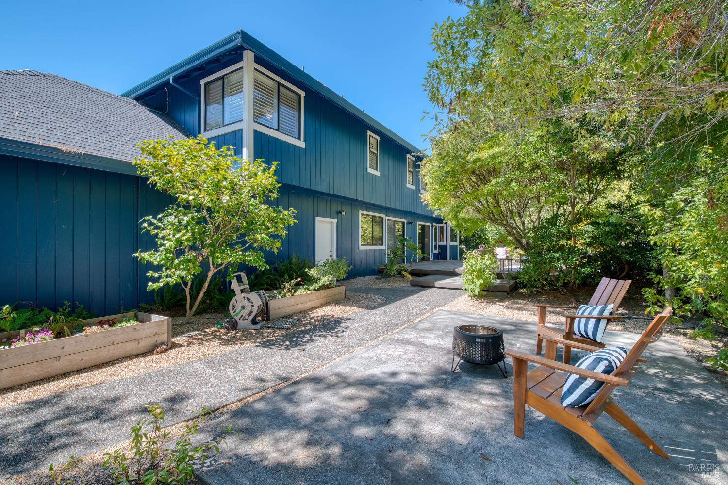 8 Racquet Court Novato CA 94947