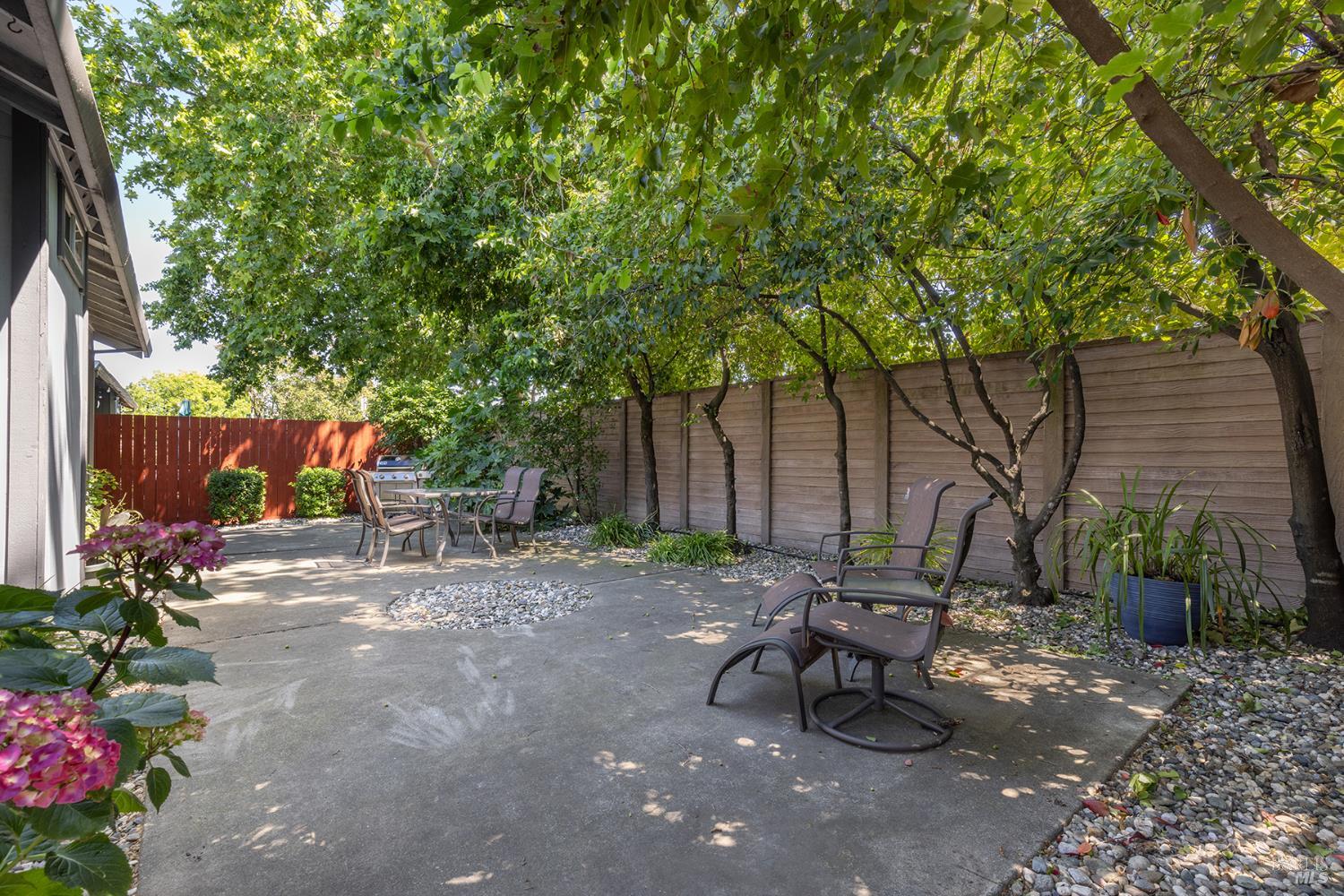 1935 Seville Street Santa Rosa CA 95403